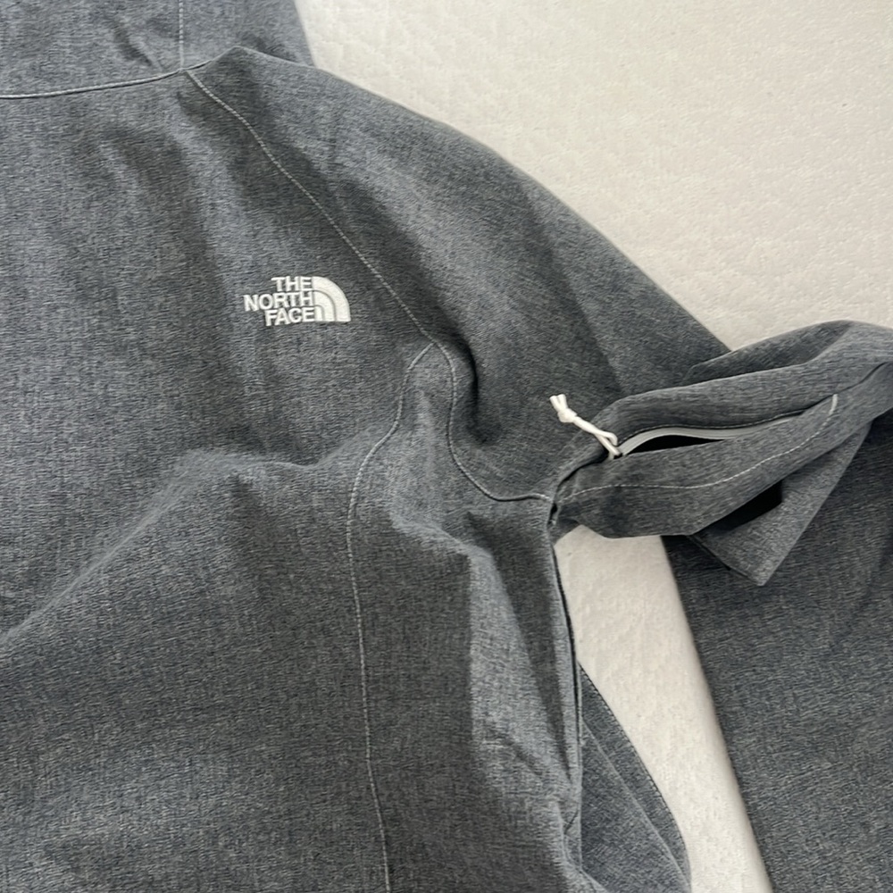 North Face jacket - Picture 4 of 4